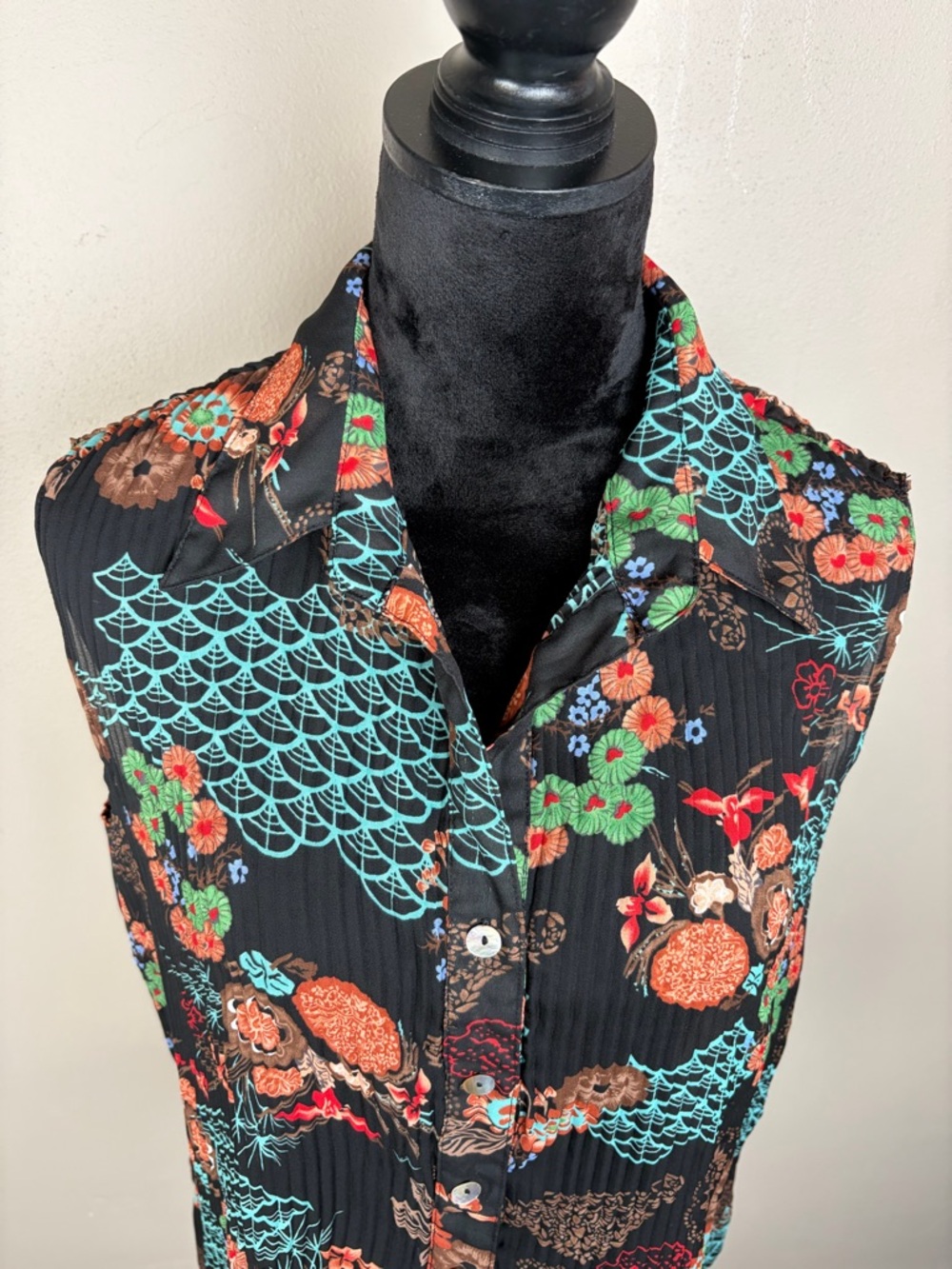 Sere Nade Floral Plisse Sleeveless Button-Down Blouse Art To Wear Boho Top L EUC - Picture 4 of 15